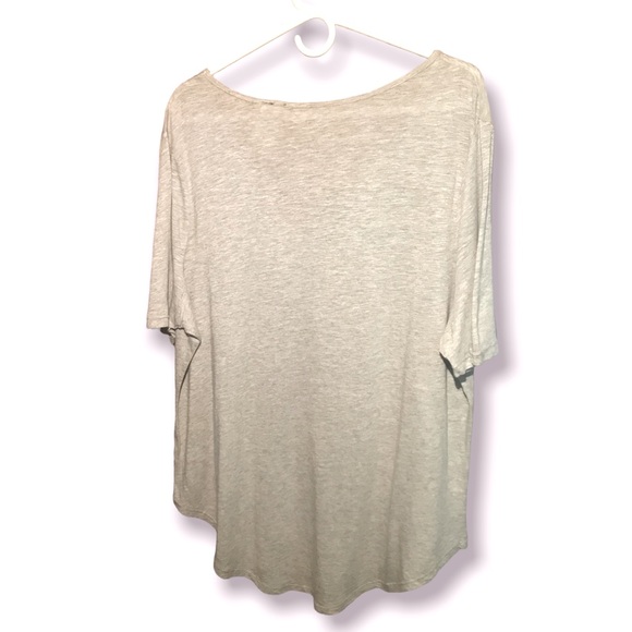 💥SALE💥 🔴2/$10 🆕 Denver Hayes Super Soft Heather Gray Henley Tee - Picture 2 of 6